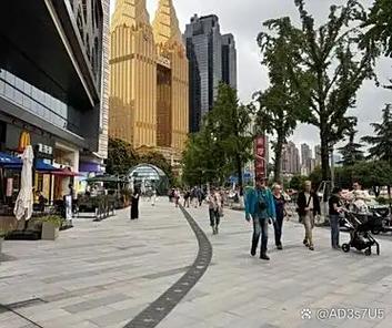 滨江买衣服一条街截图