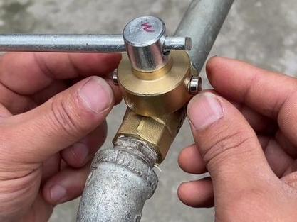 暖气磁性锁闭阀打开图