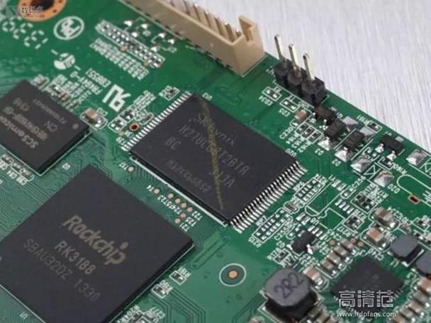 电视盒子内存和闪存多大够用