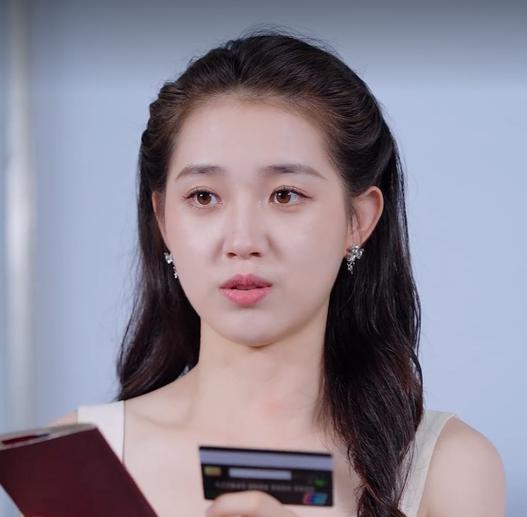 广告刷短视频的演员是谁