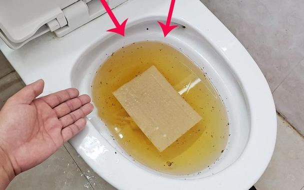 马桶冲水下去的很慢