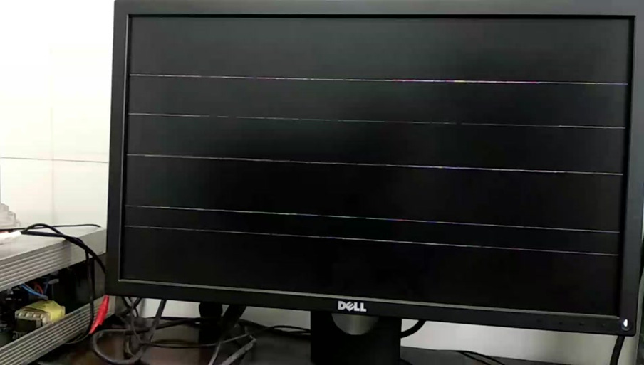 电脑屏幕出现黑色条纹
