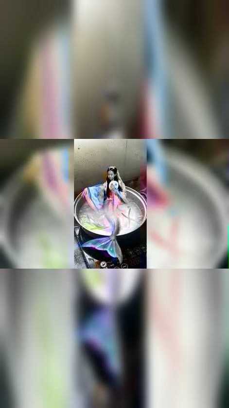 美人鱼被煮在锅里截图