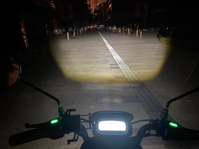 电动车一开钥匙灯就亮缩略图