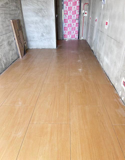 铺地板砖的方法与技巧
