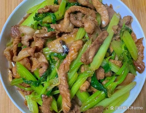 鸡吃芹菜叶子会不会影响蛋蛋