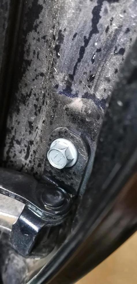 螺丝卡死了拧不动截图