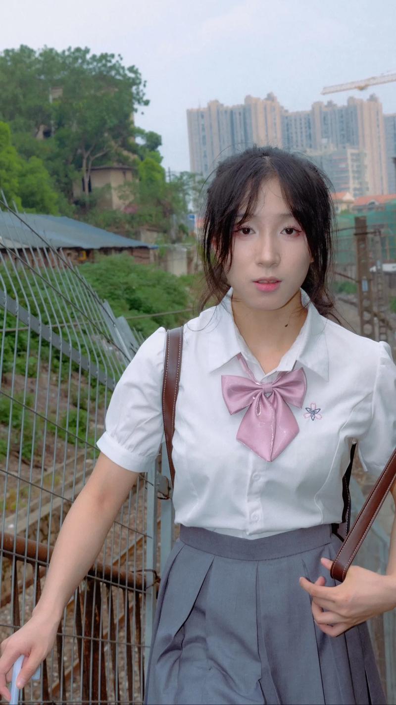 离家出走jk少女游戏