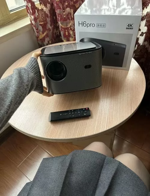 极米投影仪可以用几年