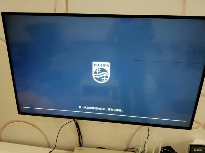 飞利浦电视打开后屏幕不亮