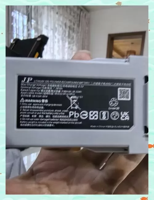 大疆mini电池怎么取下来