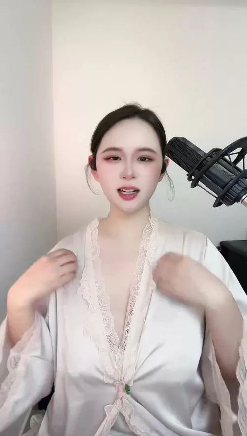 小妲己直播原来是什么主播