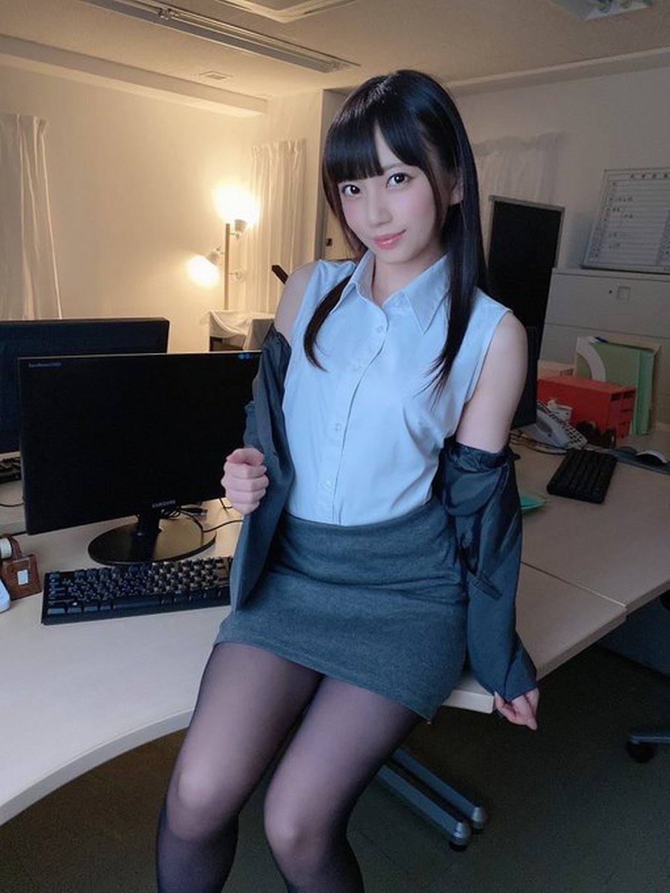 糖心vlog桥本香菜丝袜女销售