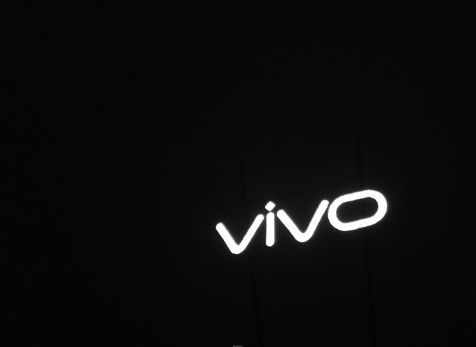 vivo手机锁屏变成黑色