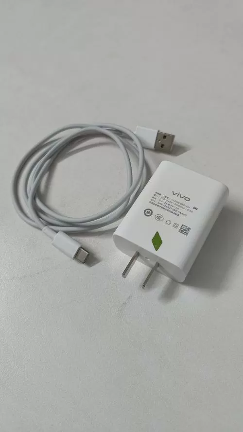 vivox27充电器多少瓦