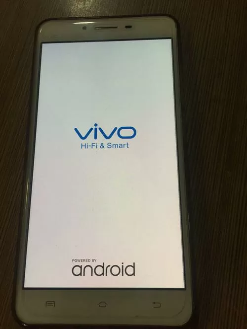 vivo开机一直卡在vivo