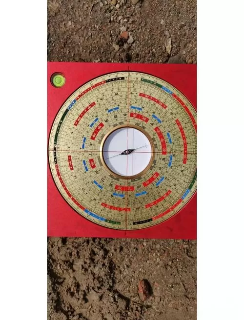 罗盘怎样定墓地方向
