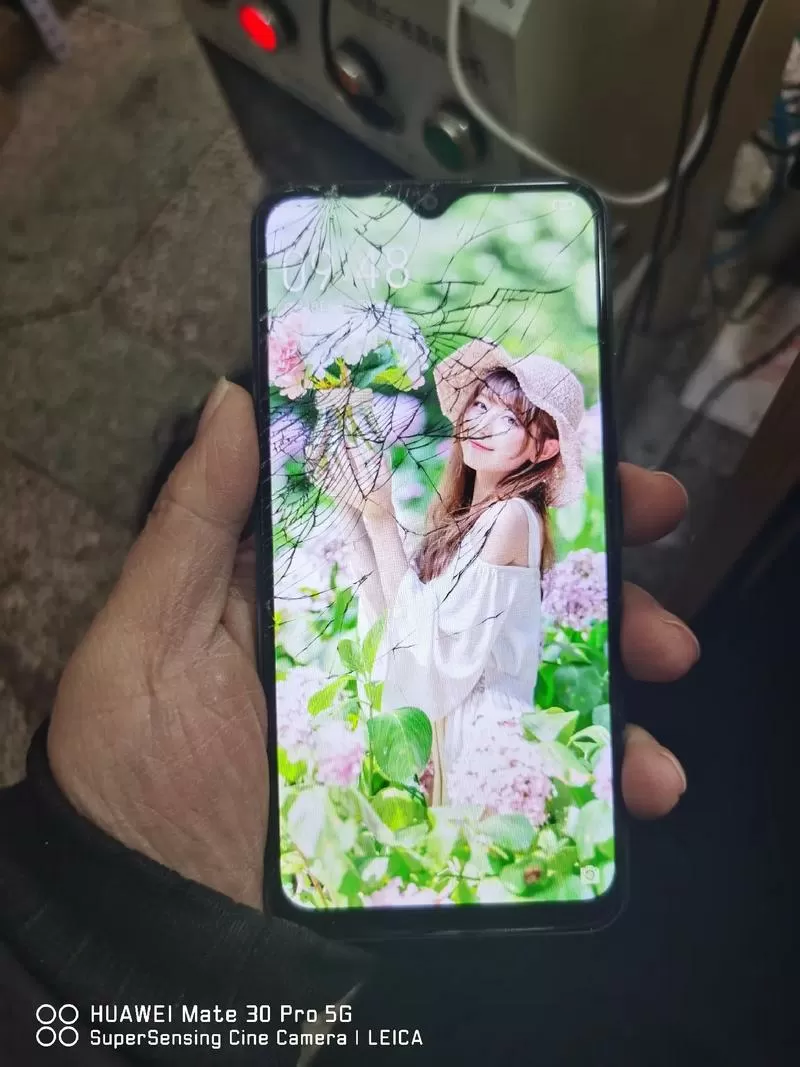 vivoy3s怎么拆后盖