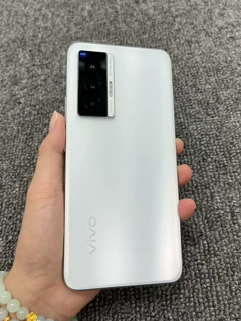 vivox70换屏幕多少钱?