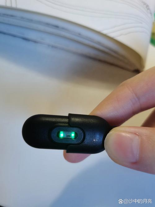 小米手环2充不上电正确的修复方法
