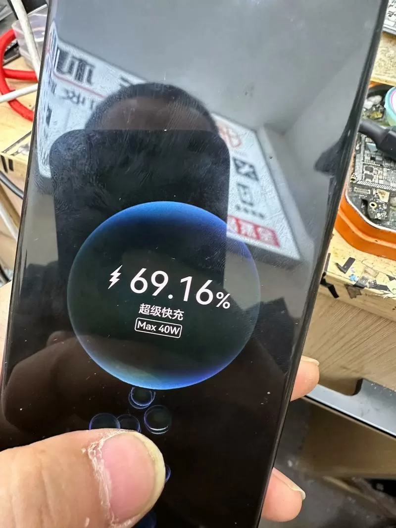 手机不支持快充能用快充充电器吗