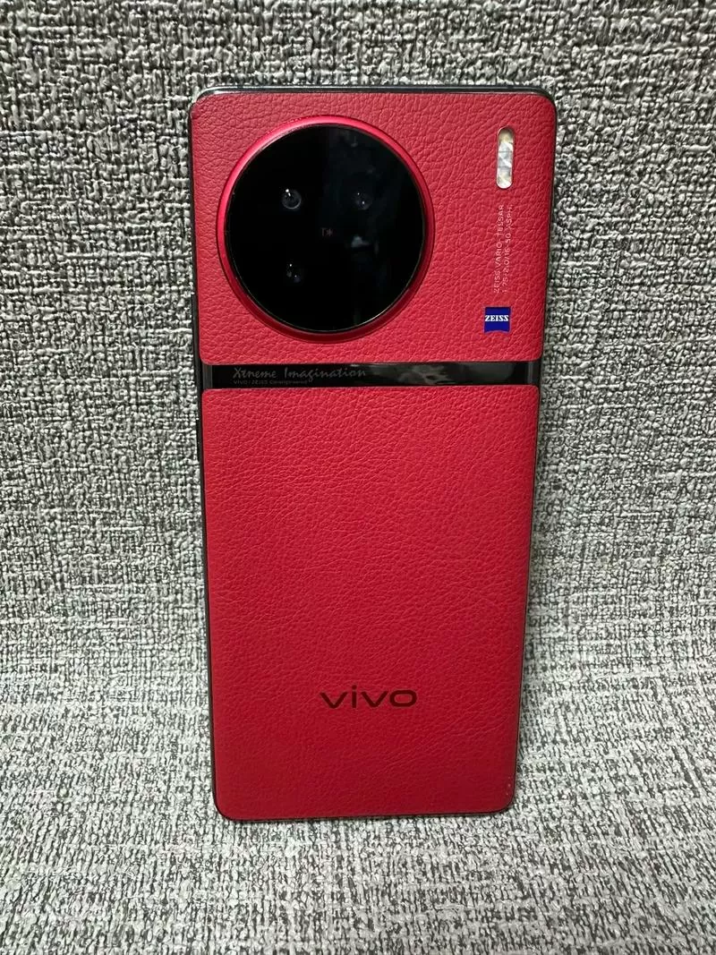 vivo手机电池显示红色