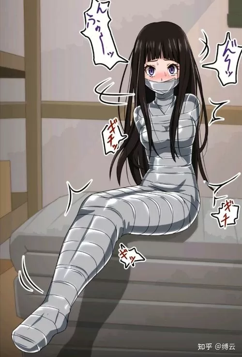妈妈的手脚被绑起来嘴巴粘挠痒痒