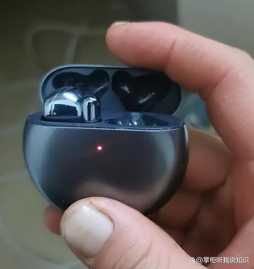 耳机仓一直亮红灯是满了吗
