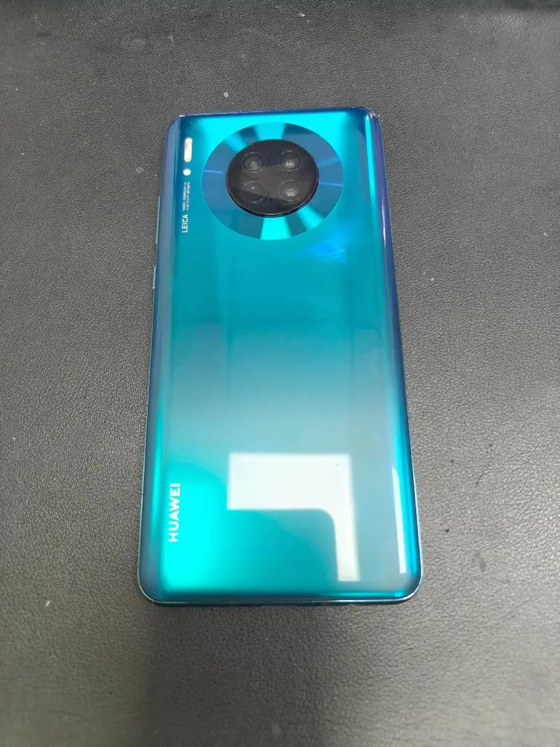 华为 Mate30