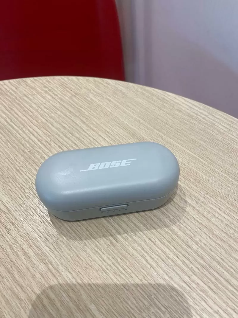 bose耳机红灯一直亮