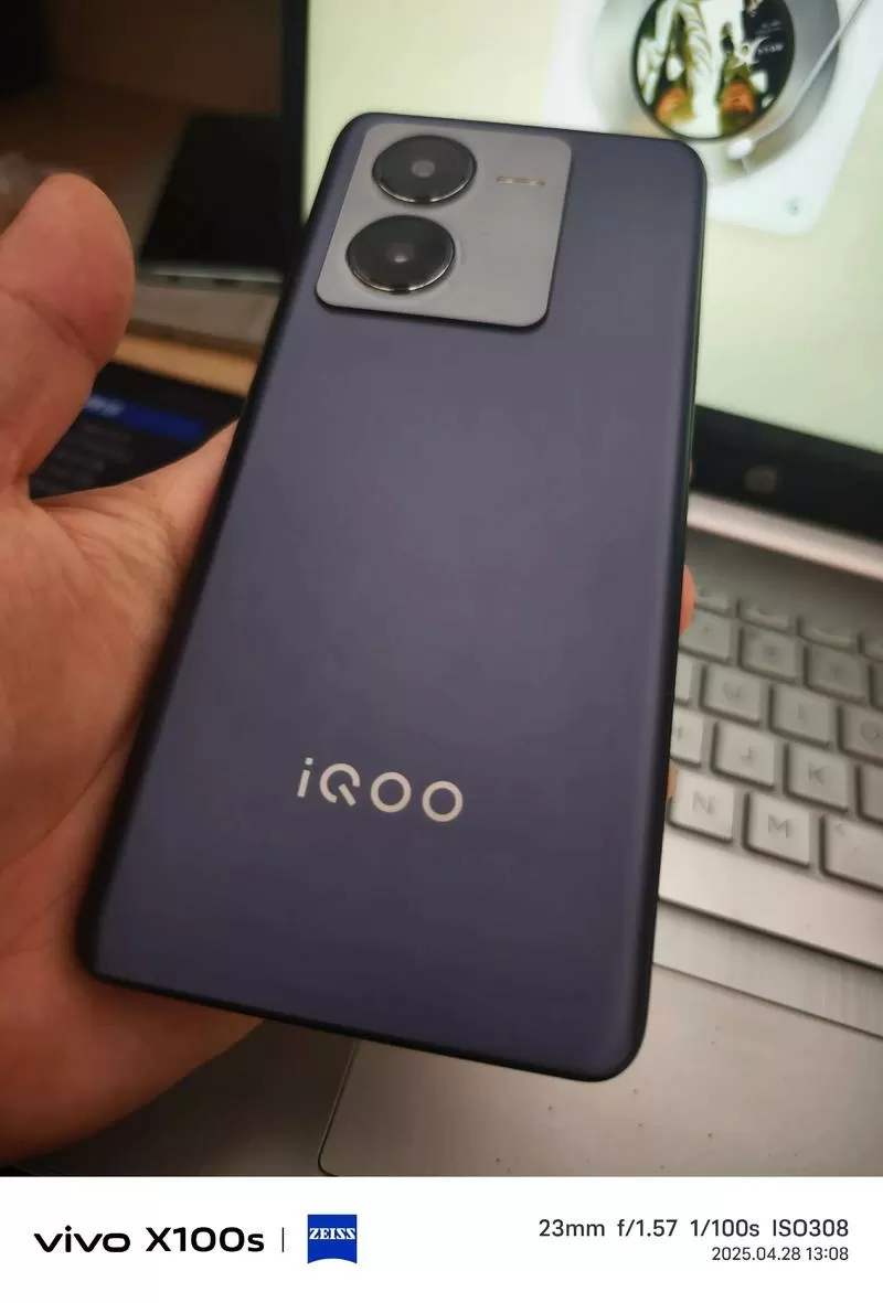 iqooz8哪个系统版本最好