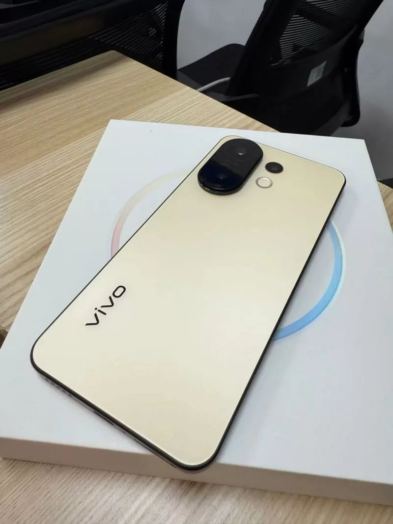 vivo手机屏幕发黄可以调吗