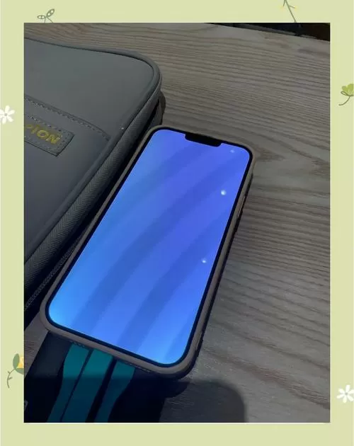 手机屏幕半边白屏怎么回事截图
