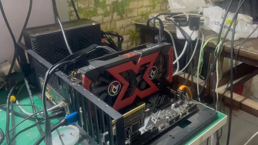 rx580黑屏无信号