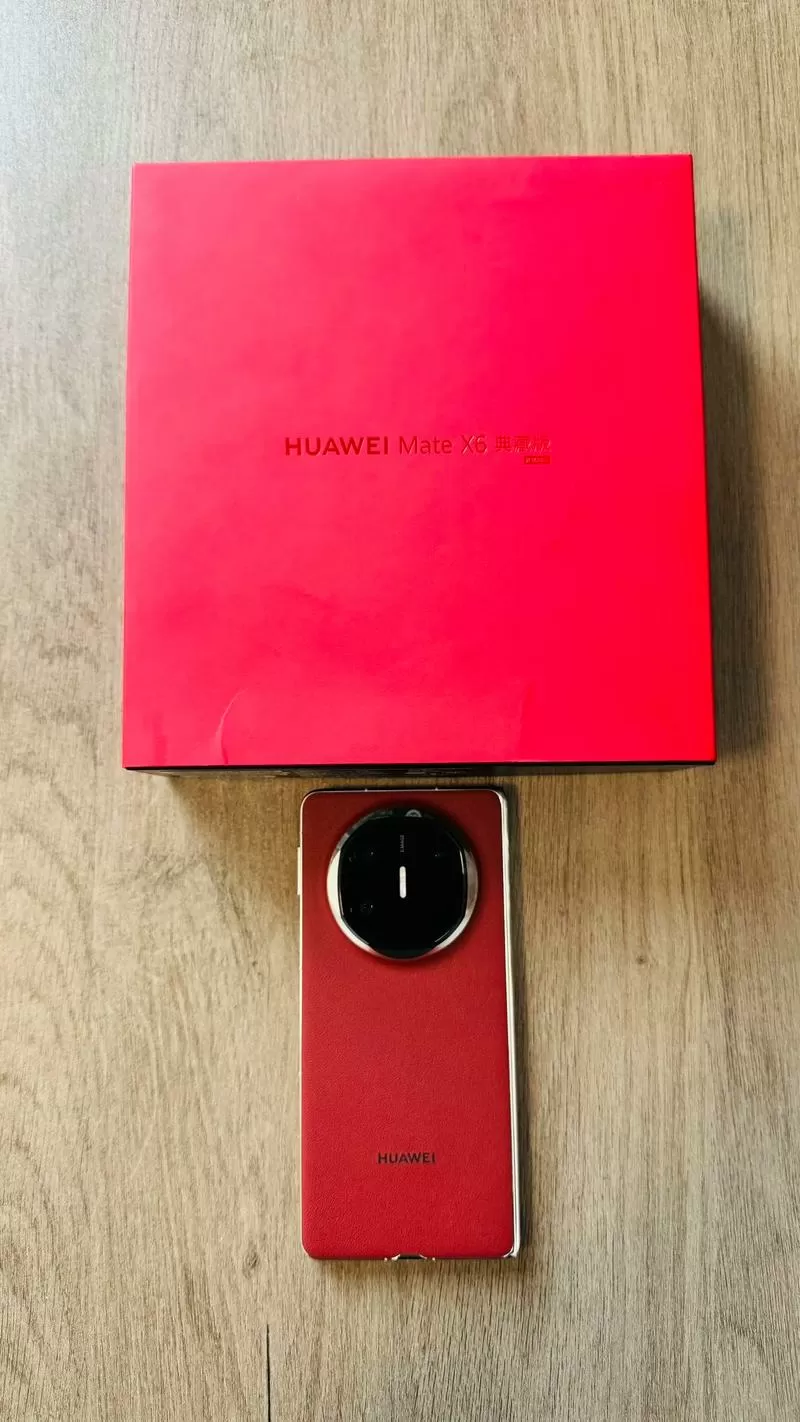 华为手机充电显示红色