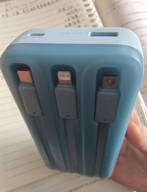 充电器滋滋响还能用吗