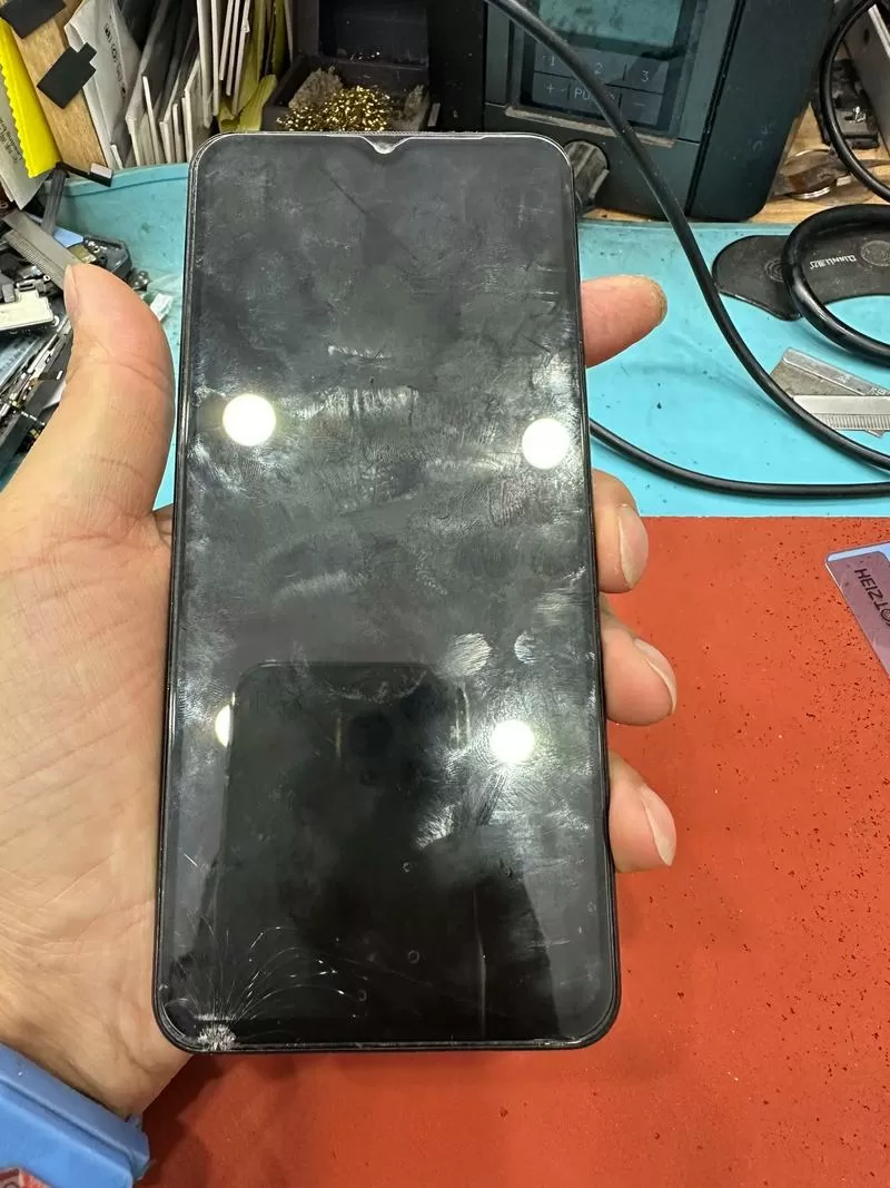 vivo手机屏摔坏了要多少钱