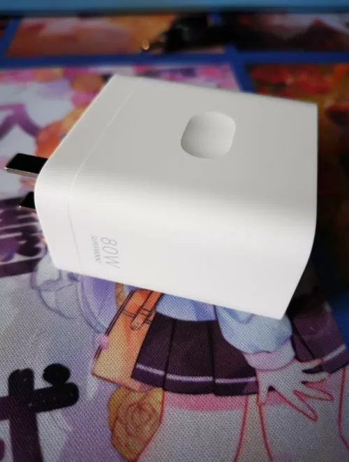 oppo原装充电器怎么辨别真假