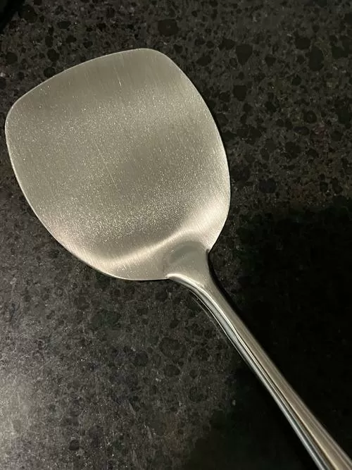 生锈的锅铲炒菜能吃吗