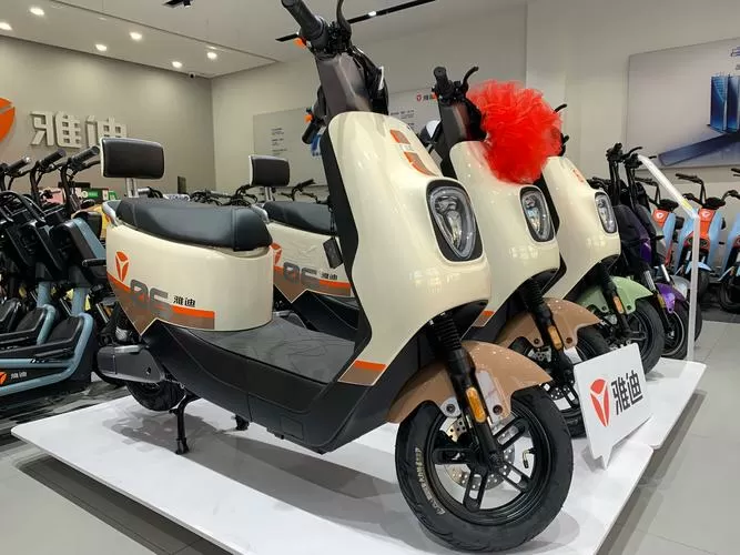 雅迪de6冠能版解锁时速