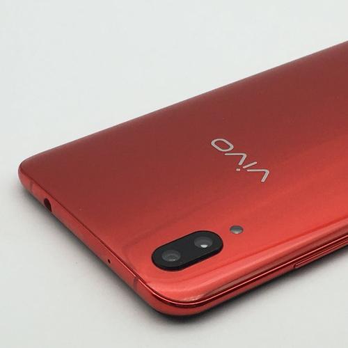 vivo 屏幕指纹版