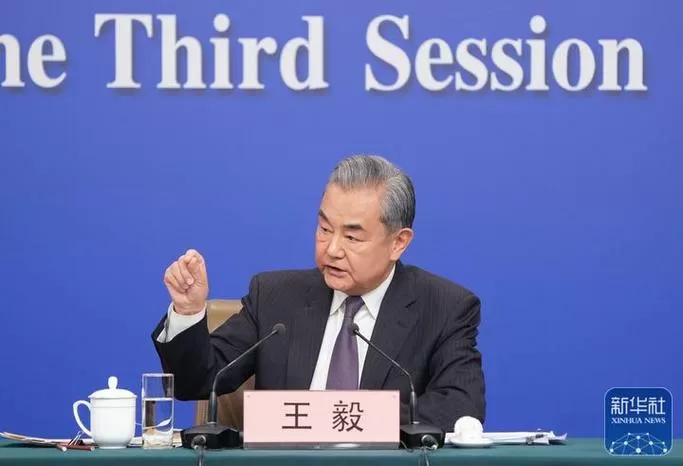 王毅向全世界通告