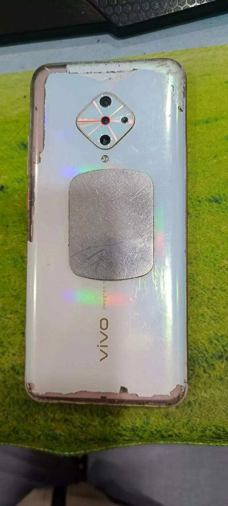 vivoy9s换电池视频